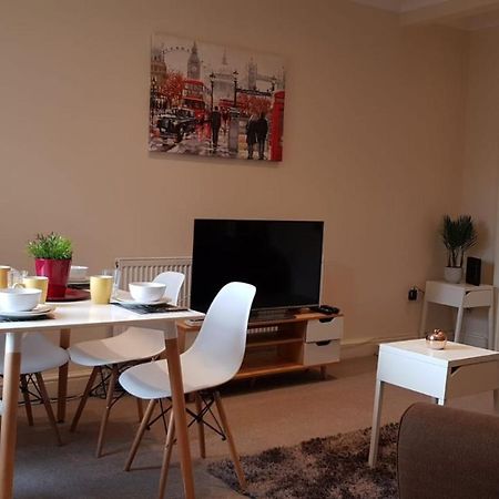 BellaLiving 2 Bedroom Apartment - Luton Luton  Esterno foto